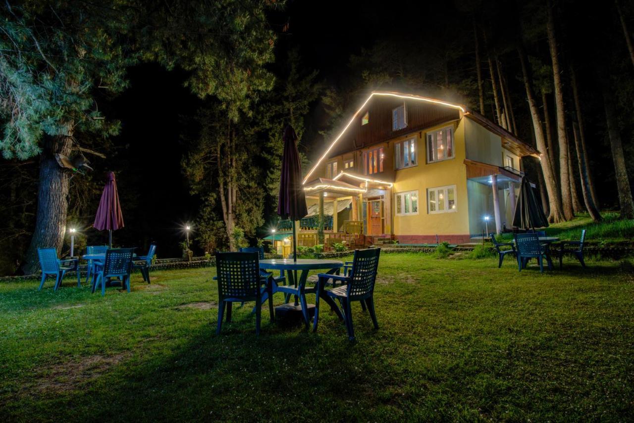 Hotel Little Silver ปาฮาลกัม ภายนอก รูปภาพ