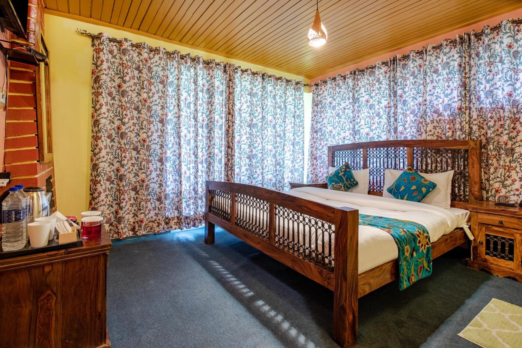 Hotel Little Silver ปาฮาลกัม ภายนอก รูปภาพ
