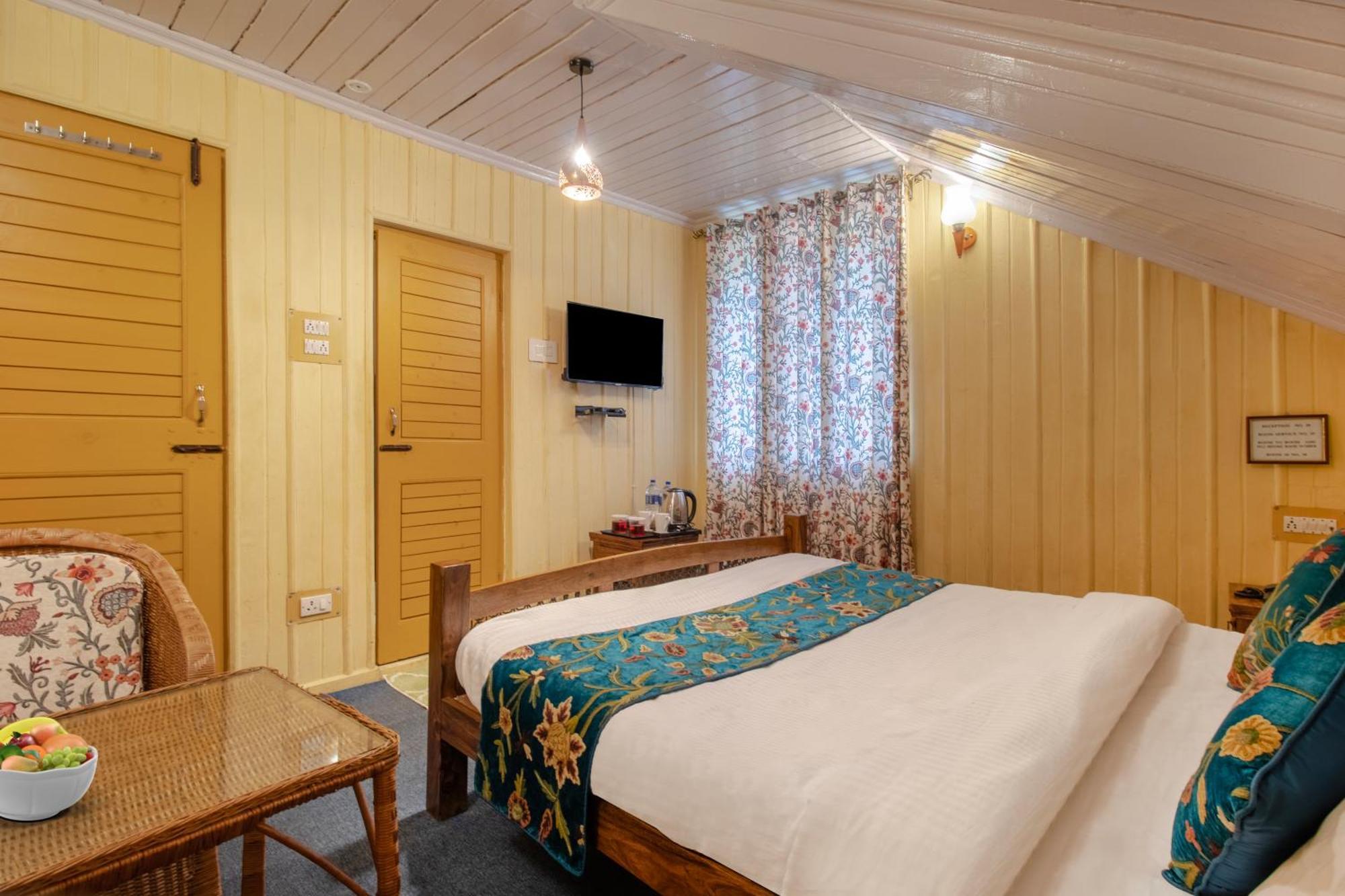 Hotel Little Silver ปาฮาลกัม ภายนอก รูปภาพ