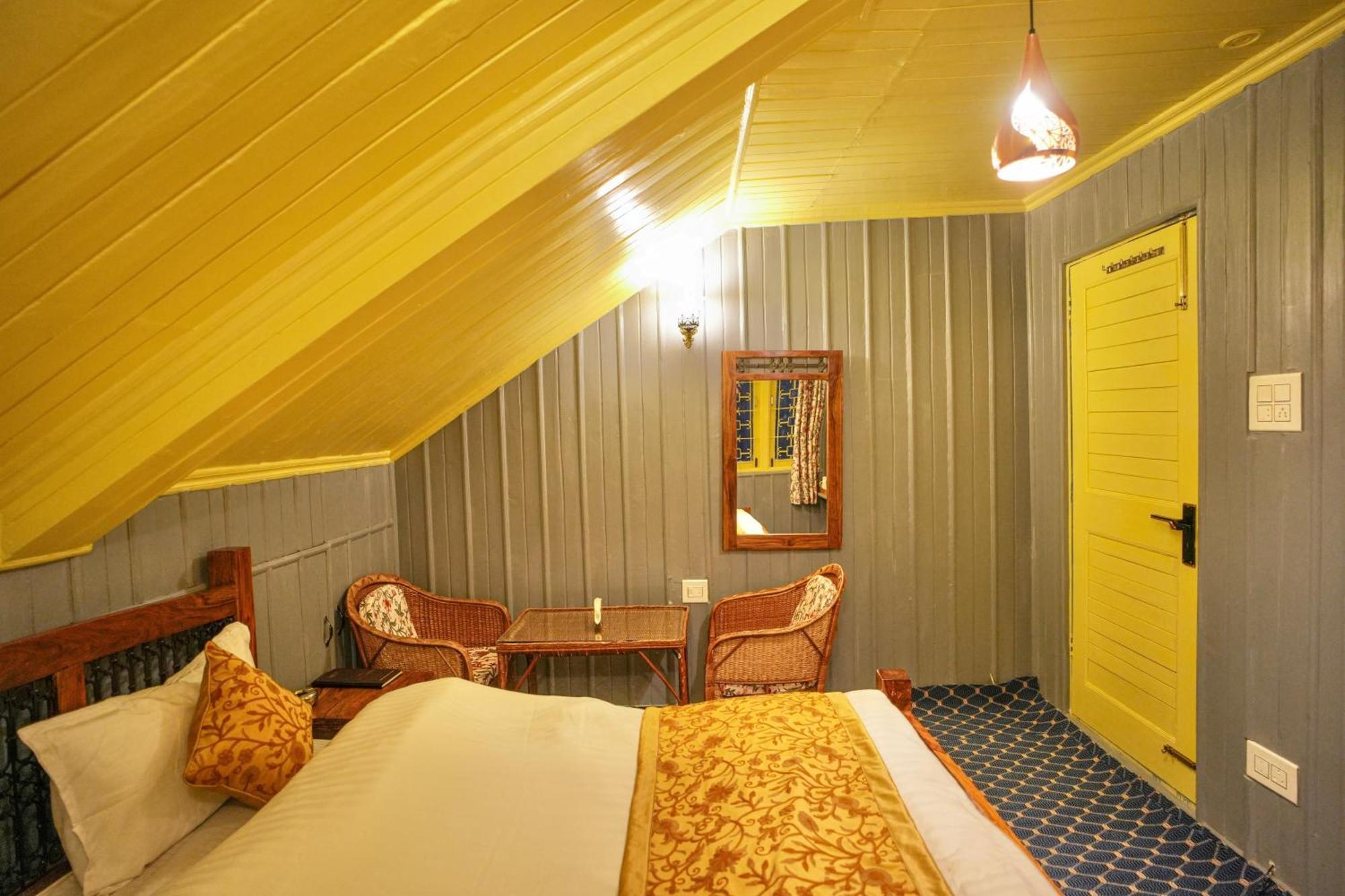 Hotel Little Silver ปาฮาลกัม ภายนอก รูปภาพ